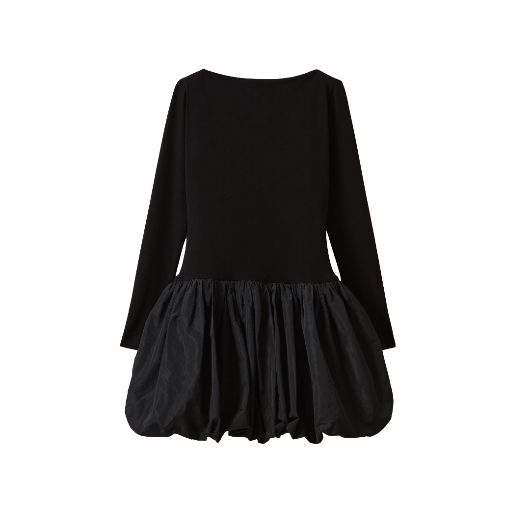 Schwarzes Kleid mit Voluminösem Ballonrock